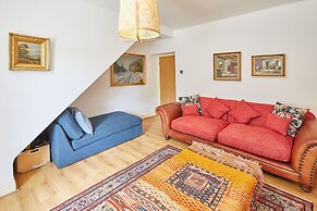 Host Stay Elliott Terrace