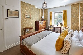 Host Stay Elliott Terrace