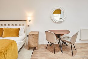 Host Stay Studio Pod 1