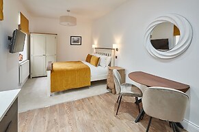 Host Stay Studio Pod 1