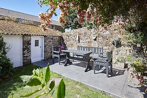 Host Stay Eden Cottage