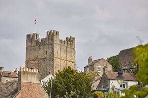 Host Stay The Old Brewery