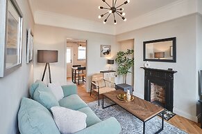 Host Stay The Railman s House