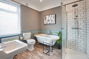 Host Stay The Railman s House