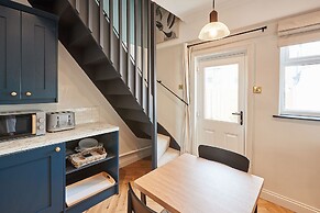 Host Stay The Railman s House