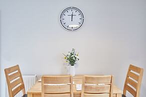 Host Stay Aynsley Mews