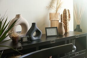 Host Stay Sussex Place