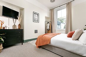 Host Stay Sussex Place