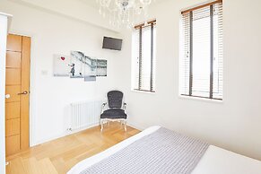 Host Stay Boutique Balcony