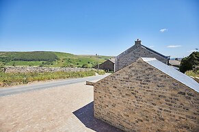 Host Stay Foggyshaw Lodge