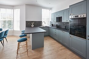 Host Stay Parkside Villa