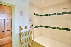 Host Stay The Hayloft