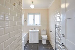 Host Stay Coach Cottage