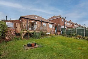 Host Stay Coach Cottage