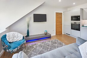 Host Stay The Loft The Regency