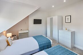 Host Stay The Loft The Regency