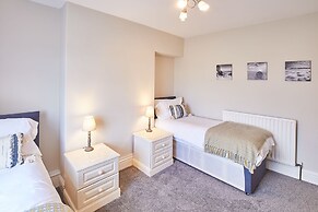 Host Stay Seagull Cottage