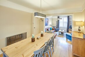 Host Stay Hutton House