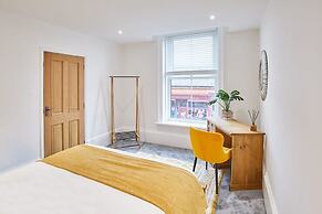 Host Stay The Seaside Escape