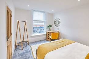 Host Stay The Seaside Escape