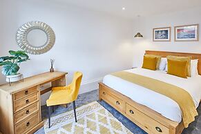 Host Stay The Seaside Escape