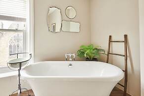 Host Stay One Mulgrave Place