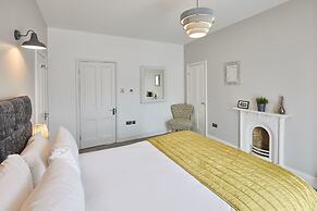 Host Stay One Mulgrave Place