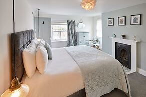 Host Stay One Mulgrave Place