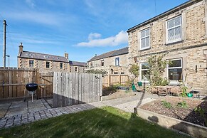 Host Stay Cheviot House