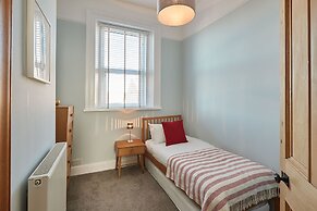 Host Stay Cheviot House