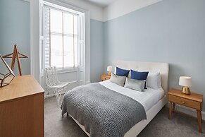 Host Stay Cheviot House