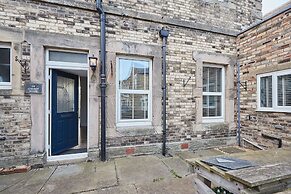 Host Stay Cheviot House