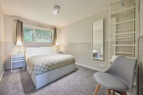 Host Stay Robin s Nest