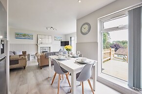 Host Stay Robin s Nest