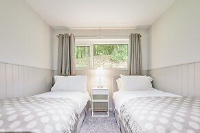 Host Stay Robin s Nest