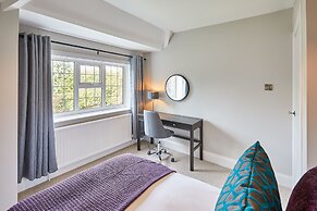 Host Stay White Lodge