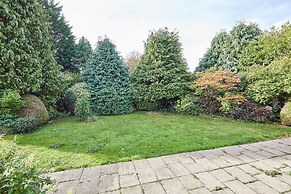 Host Stay White Lodge