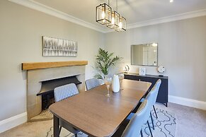 Host Stay White Lodge