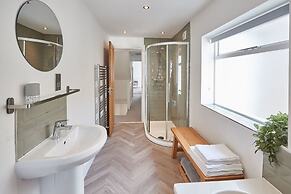 Host Stay Apartment 2 High Street