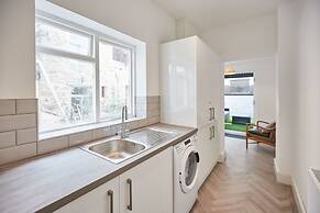 Host Stay Apartment 2 High Street