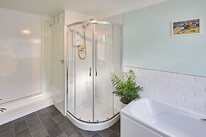 Host Stay Glenfield Terrace