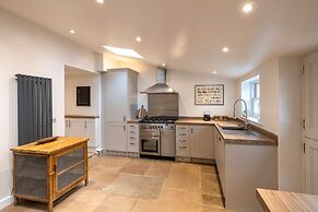 Host Stay Virginia House