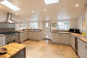 Host Stay Virginia House