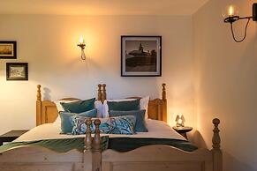 Host Stay Virginia House