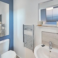 Host Stay Abbey Nest