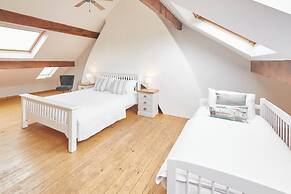 Host Stay Victorian Seahouse