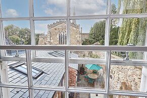 Host Stay The Old School House