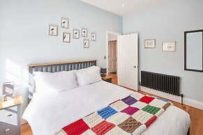 Host Stay The Old School House