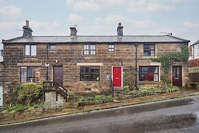 Host Stay Lavender Cottage