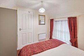 Host Stay Lavender Cottage